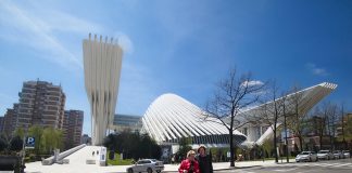 La universidad de los dueños de Idealista arrancará en Oviedo con 240 alumnos de Medicina y Enfermería