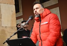 Zapico ve posible una huelga general por el derecho a la vivienda